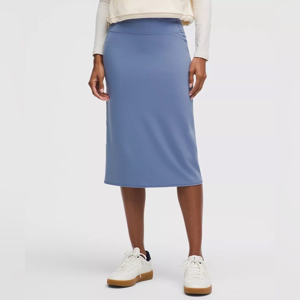 Lululemon Nulu Slim-Fit High-Rise Midi Skirt